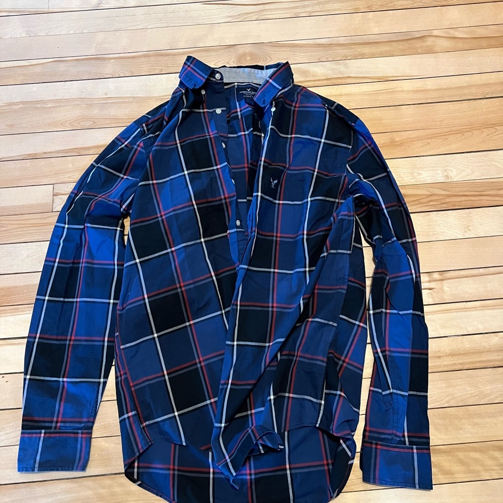 American Eagle button down shirt